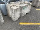 Thumbnail '4' of Concrete blocks x6