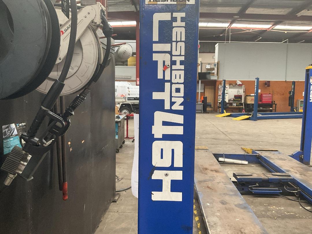 Photo '13' of Heshbon HL46H 4-Post Car Hoist 6000KG Rated