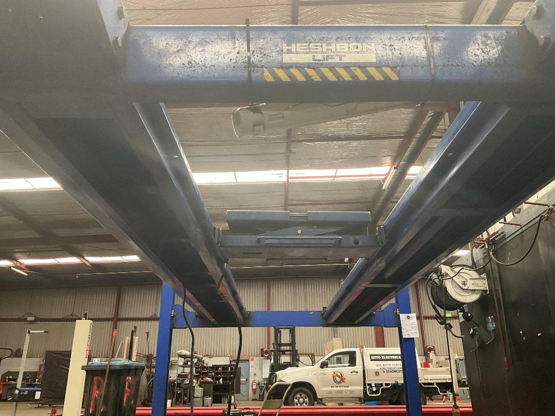 Photo '17' of Heshbon HL46H 4-Post Car Hoist 6000KG Rated