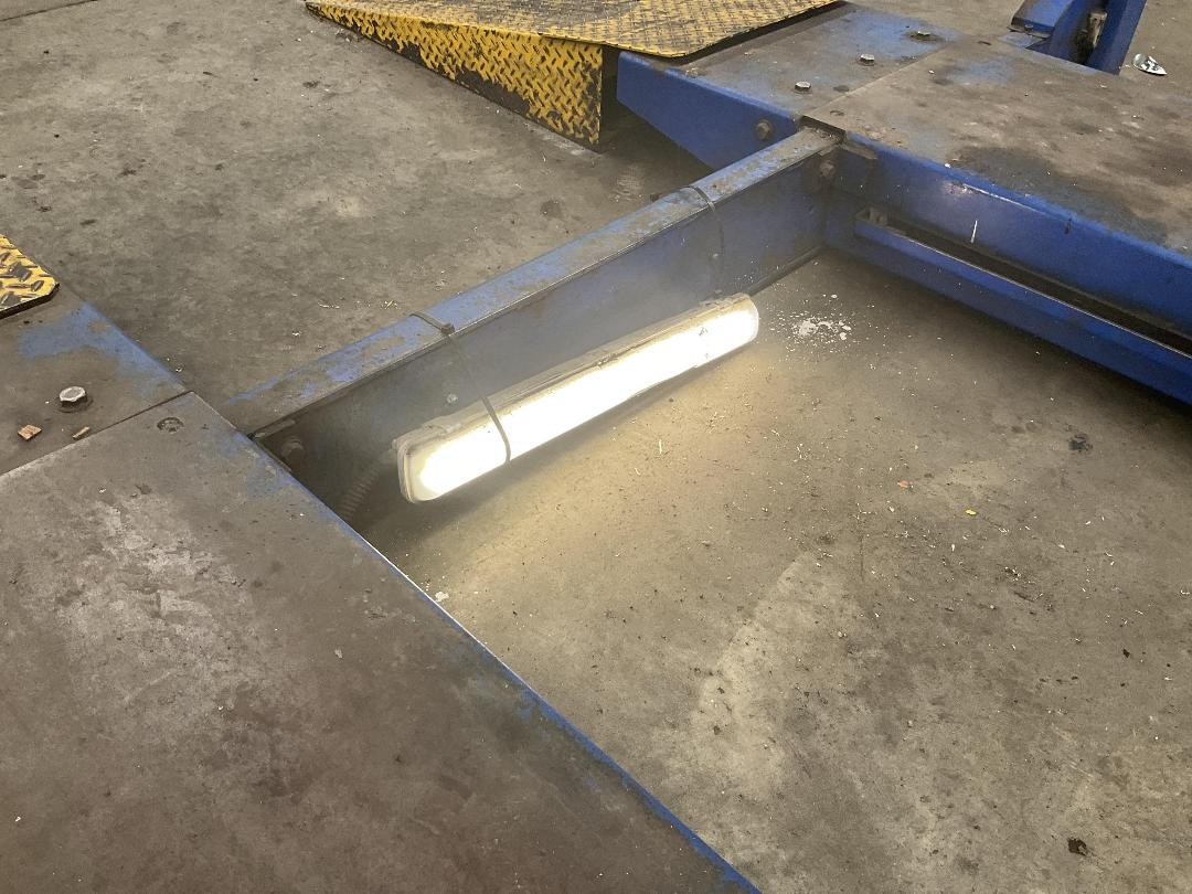 Photo '15' of Heshbon HL46H 4-Post Car Hoist 6000KG Rated