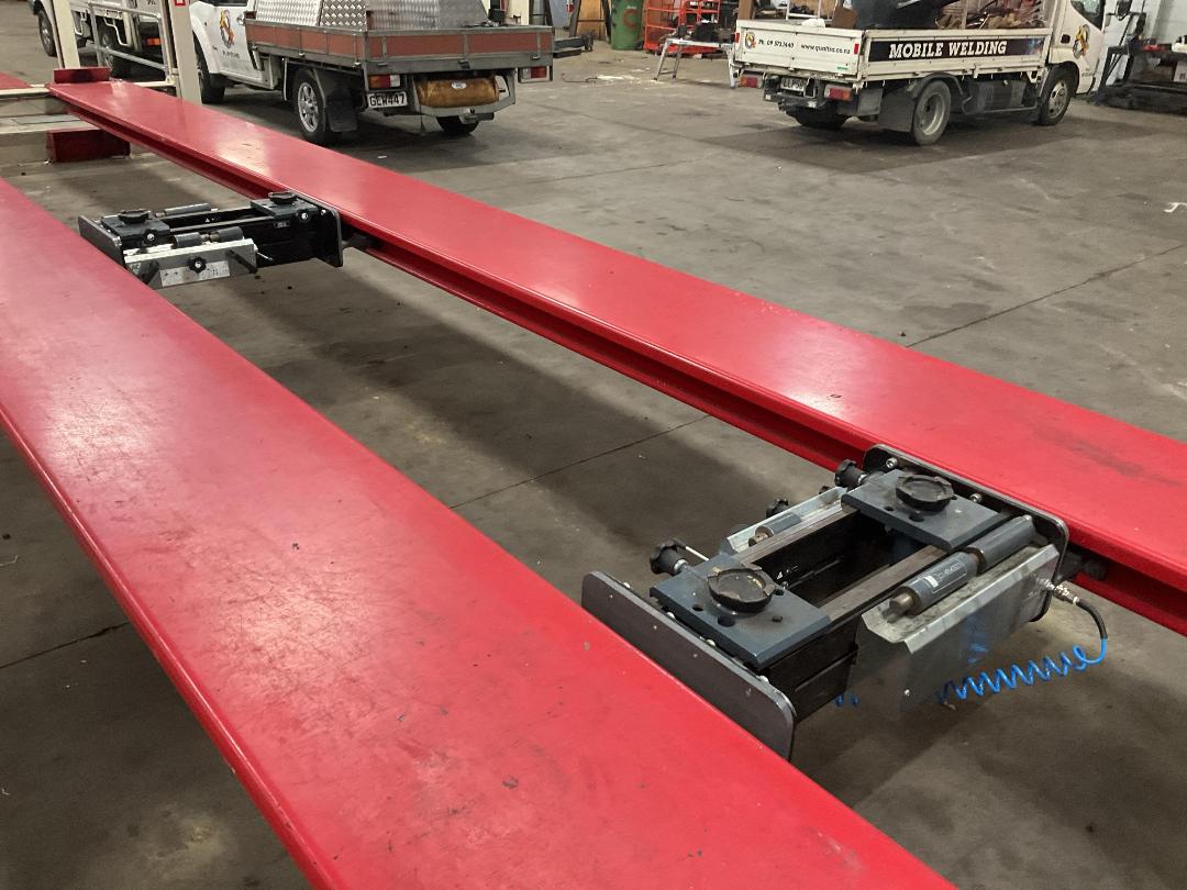 Photo '6' of Stertil Koni Car / Truck Servicing Lift System Photo '6' of Stertil Koni Car / Truck Servicing Lift System