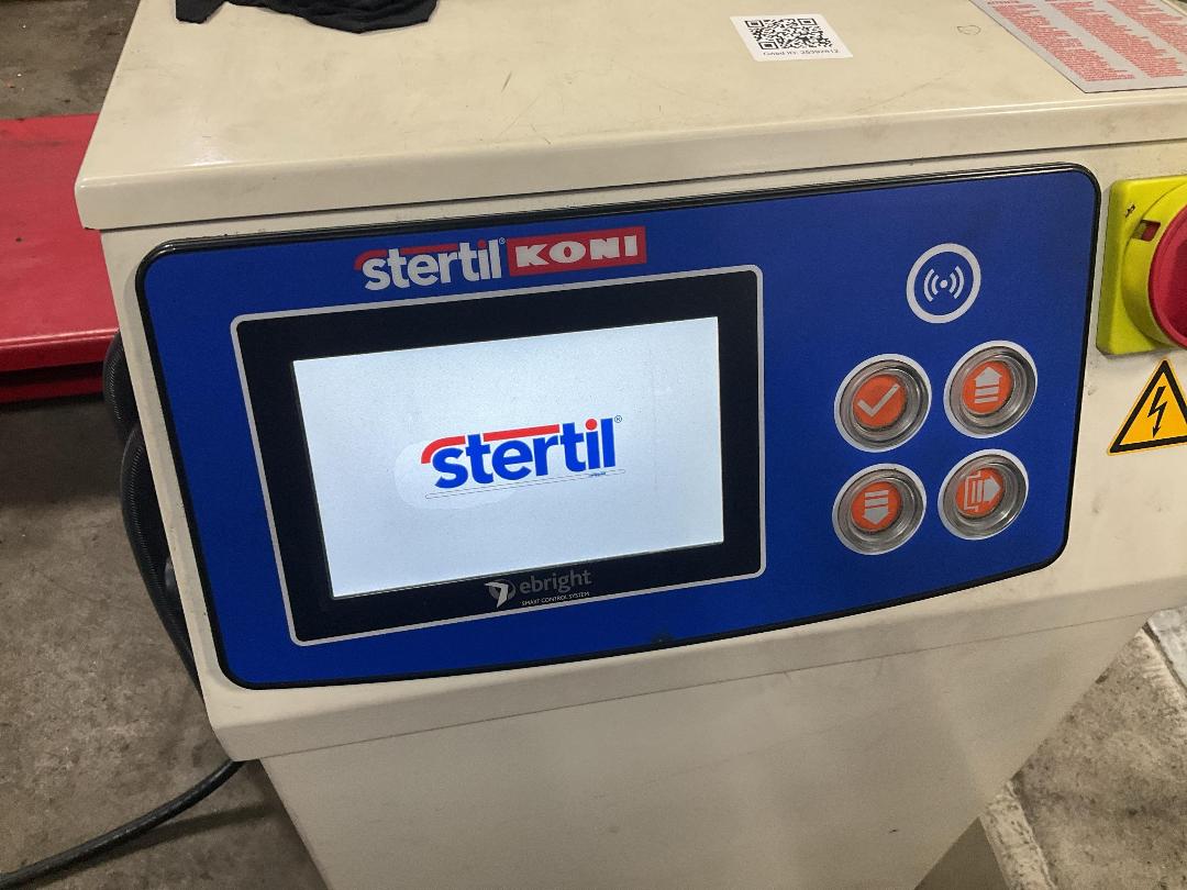 Photo '11' of Stertil Koni Car / Truck Servicing Lift System Photo '11' of Stertil Koni Car / Truck Servicing Lift System