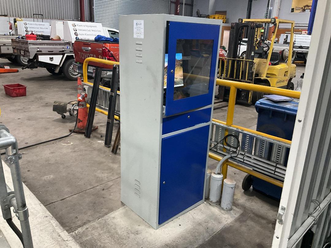 Photo '20' of Stertil Koni Car / Truck Servicing Lift System Photo '20' of Stertil Koni Car / Truck Servicing Lift System