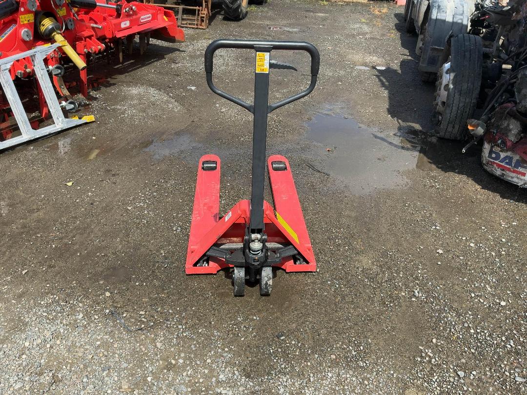 Photo '2' of JBS Hand Pallet Truck