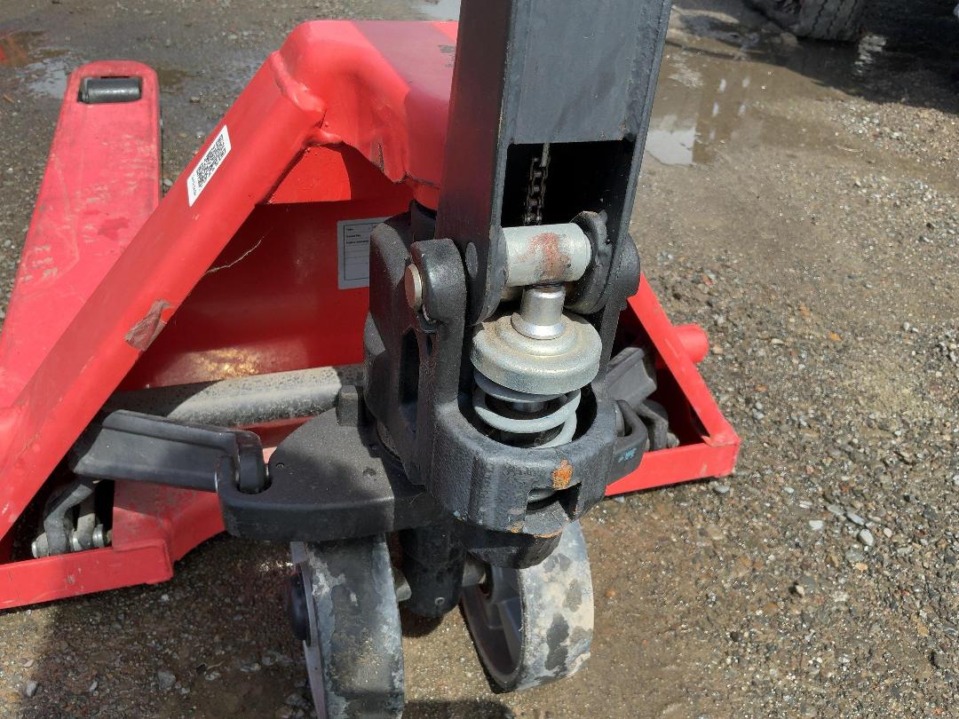 Photo '4' of JBS Hand Pallet Truck