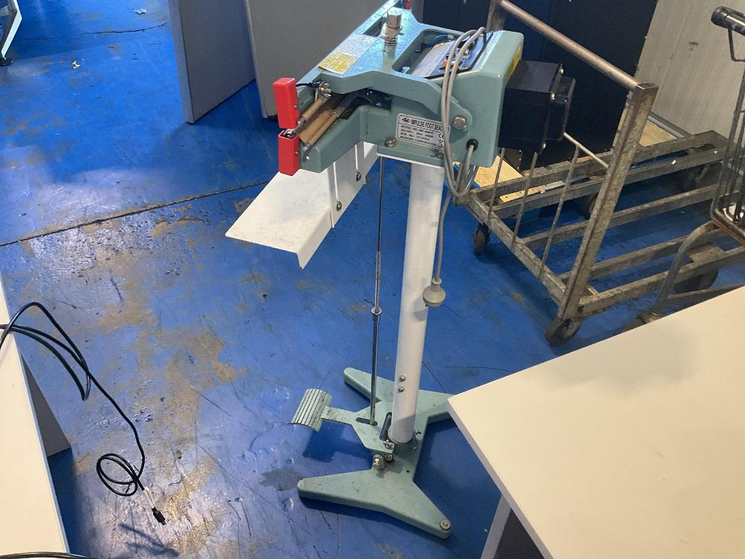 Photo '3' of Double Impulse Sealer Photo '3' of Double Impulse Sealer