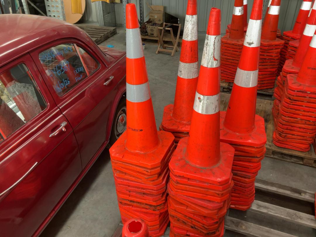 Photo '3' of 60 x Road Cones Lot 5
