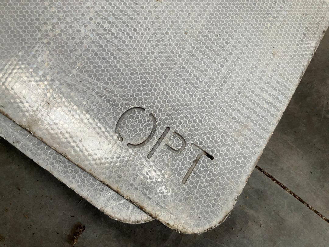 Photo '2' of 4x Temporary Traffic Signs "100"