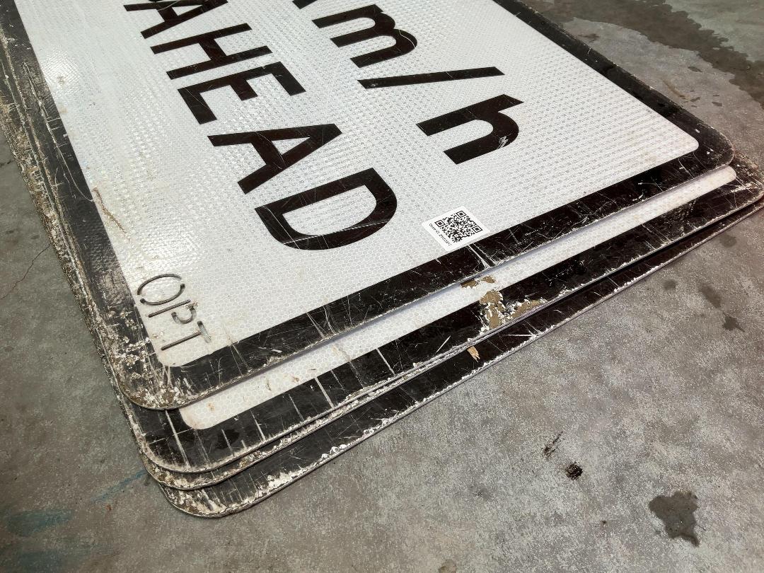 Photo '2' of 4x Temporary Traffic Signs 30km Ahead