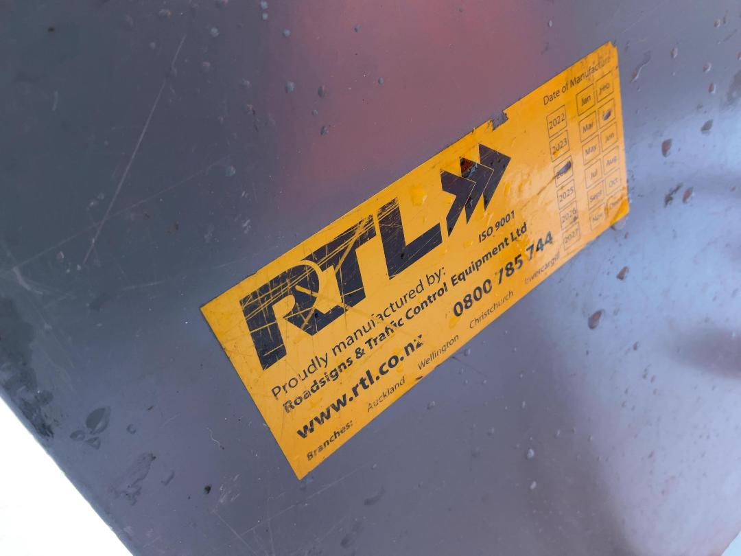 Photo '3' of 4x Temporary Traffic Signs 30km Ahead