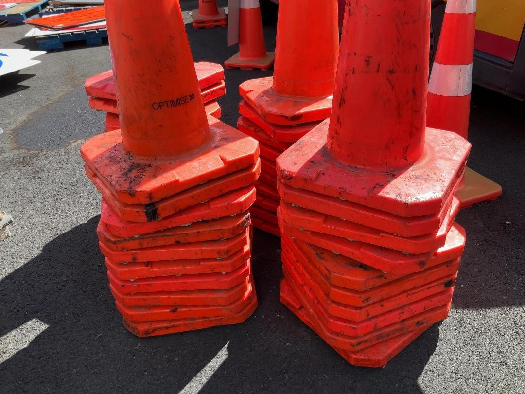 Photo '4' of 41 x Road Cones