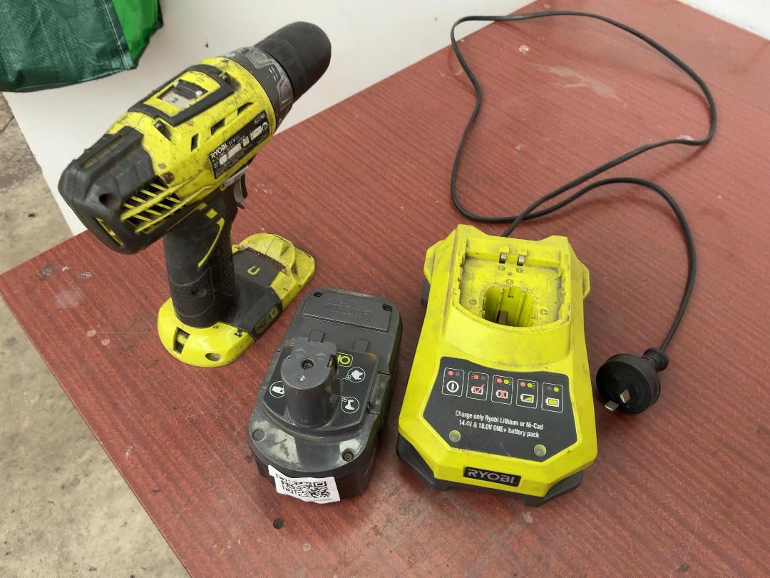 Photo '4' of Ryobi 18V Battery Drill Photo '4' of Ryobi 18V Battery Drill