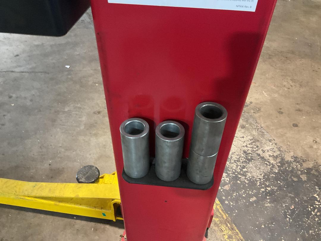 Photo '8' of 2 Post Hoist