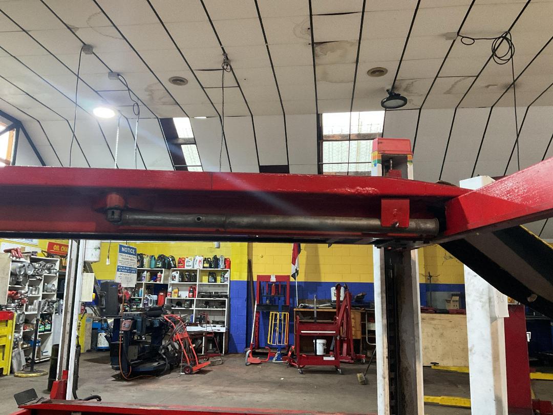 Photo '4' of Istobal 4 Post Hoist