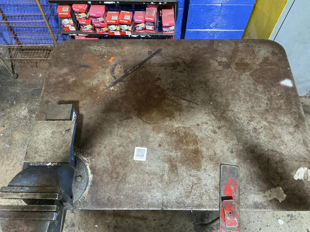 Photo '2' of Metal work Table Photo '2' of Metal work Table