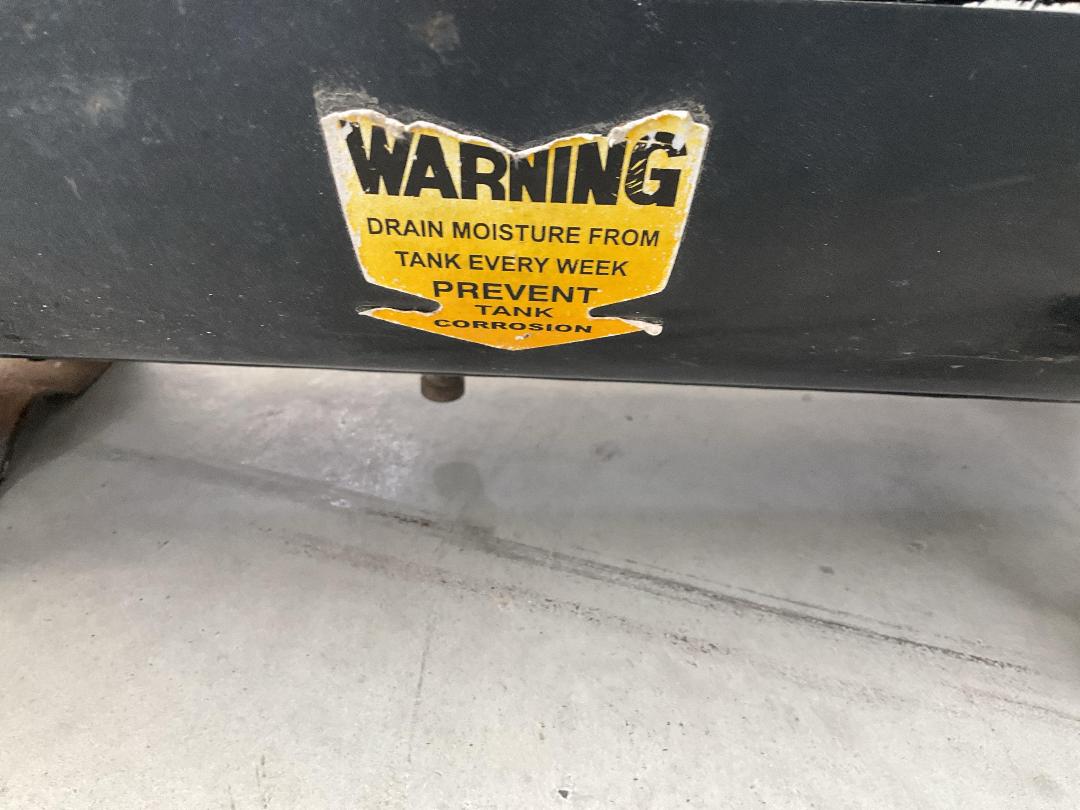 Photo '13' of Ajax Maverick Air Compressor - Model FL25 Photo '13' of Ajax Maverick Air Compressor - Model FL25