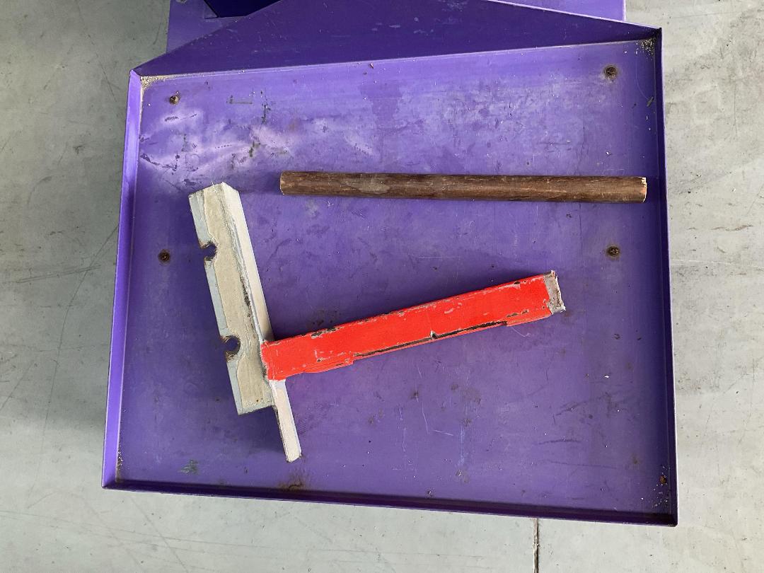 Photo '3' of Industrial Work Light or Similar on Wheels