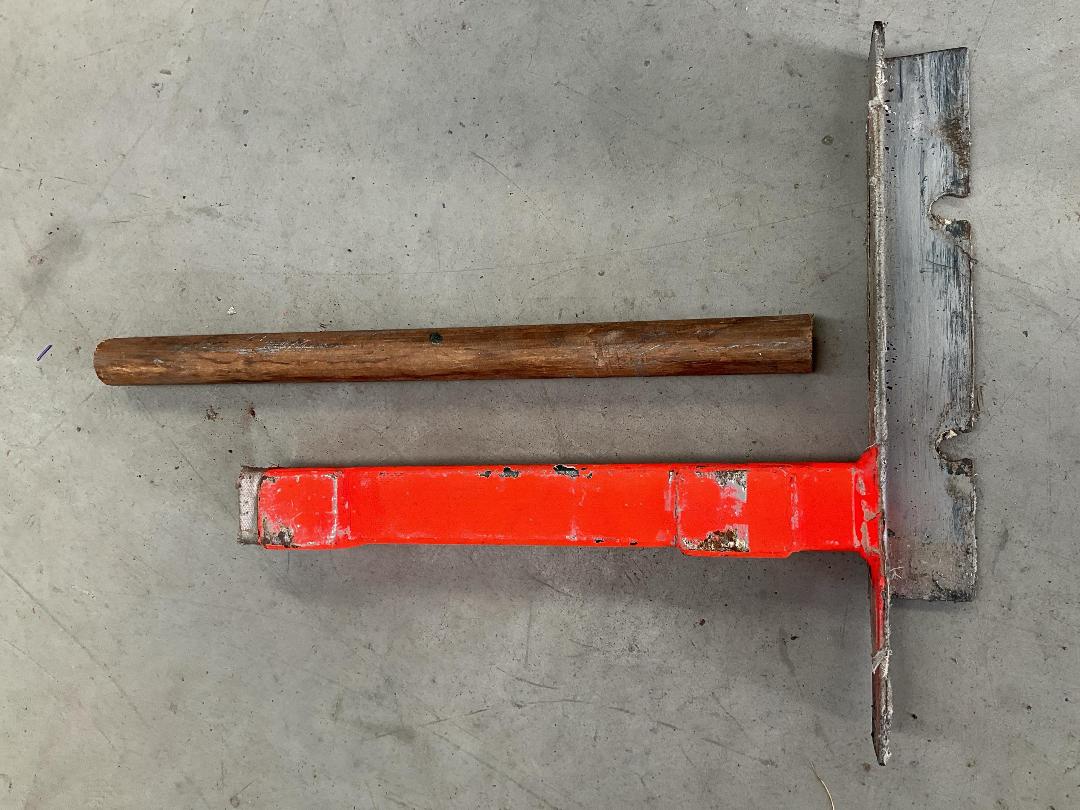 Photo '3' of Industrial Work Light or Similar on Wheels