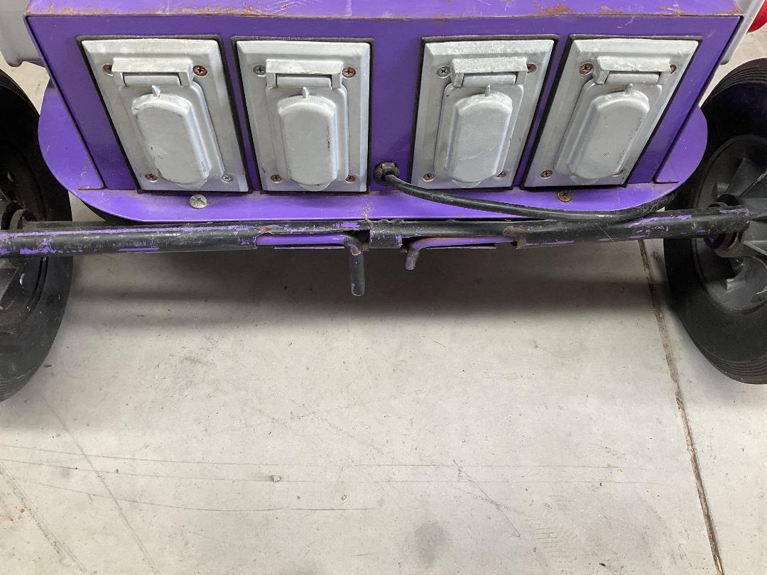 Photo '20' of Industrial Work Light or Similar on Wheels