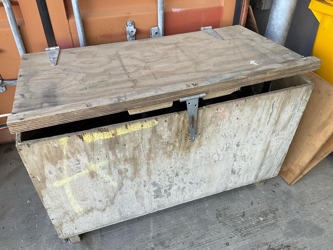 Photo '11' of Tool Chest w/ 3 Concrete Vibrators - Wacker M2000 etc Photo '11' of Tool Chest w/ 3 Concrete Vibrators - Wacker M2000 etc