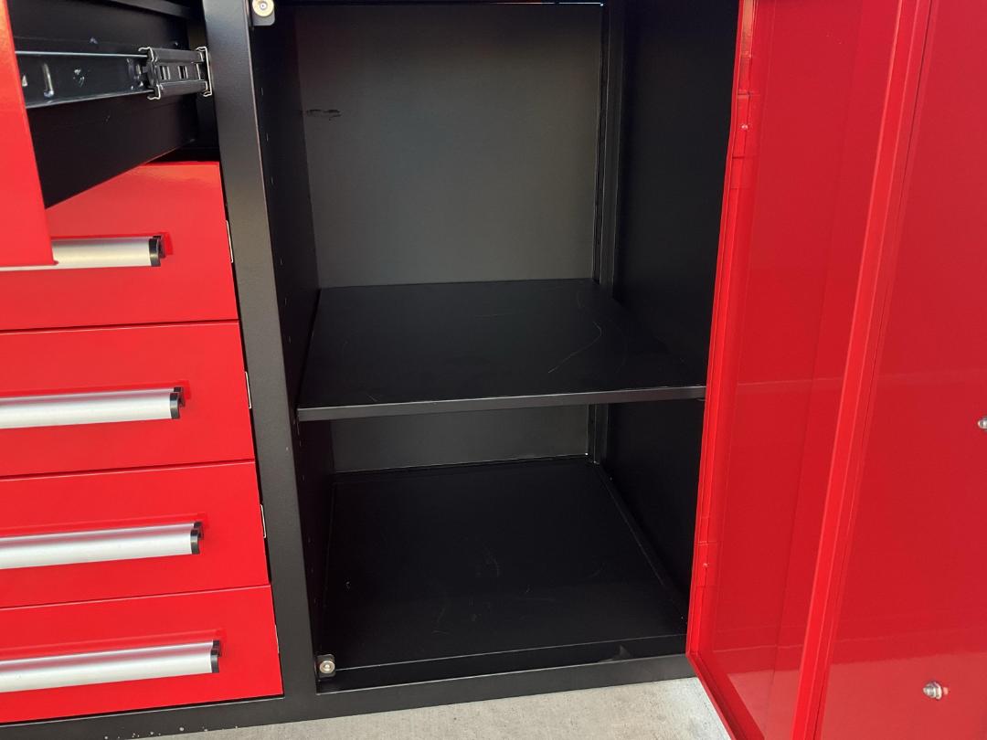 Photo '5' of Workbench - 10 Draw / 2 Storage Cupboards *NEW* Photo '5' of Workbench - 10 Draw / 2 Storage Cupboards *NEW*