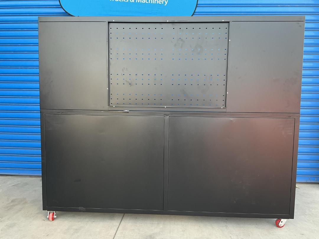 Photo '9' of Workbench - 18 Drawer / 4 Cupboard & Bench *NEW* Photo '9' of Workbench - 18 Drawer / 4 Cupboard & Bench *NEW*