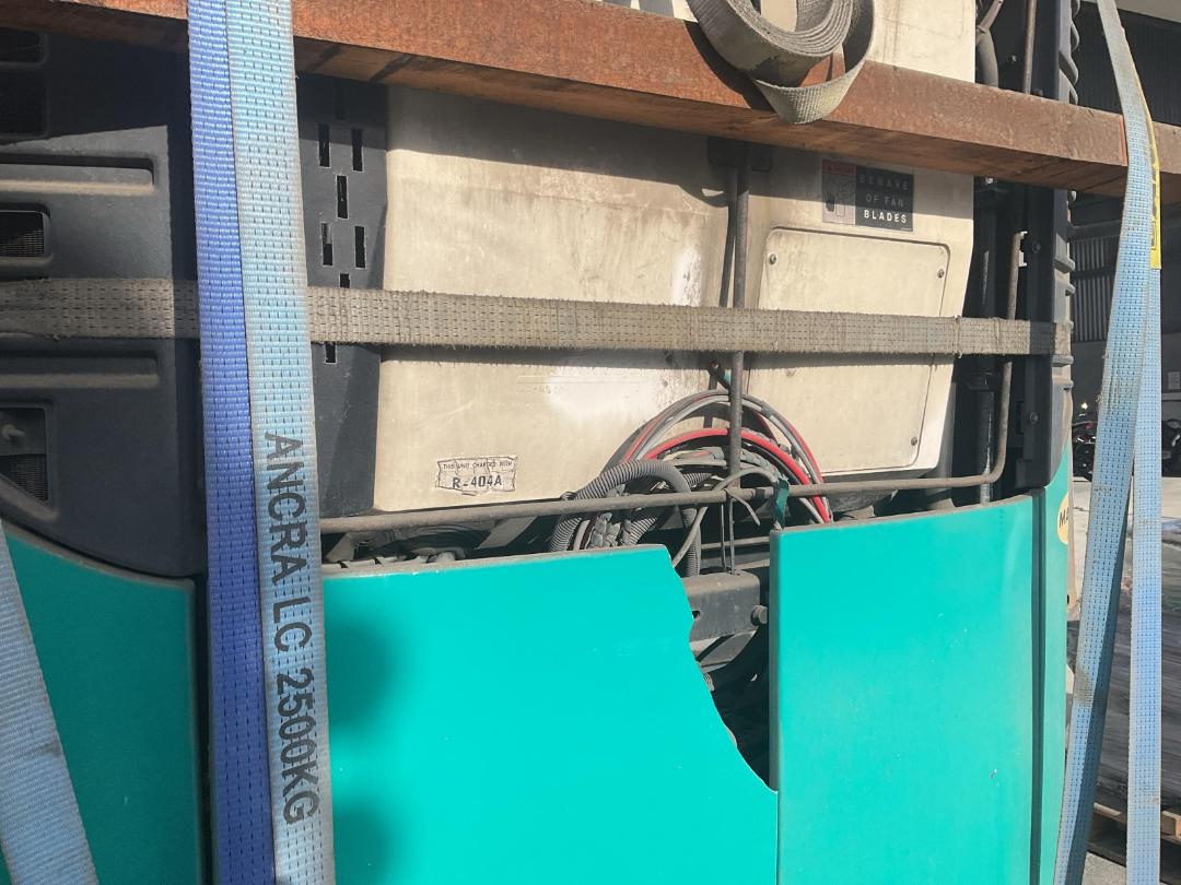 Photo '8' of Carrier Maxima 1300 Refrigeration Unit Photo '8' of Carrier Maxima 1300 Refrigeration Unit