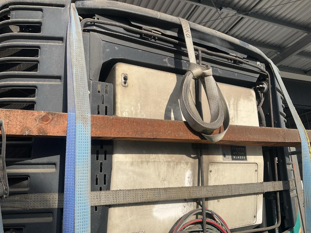 Photo '9' of Carrier Maxima 1300 Refrigeration Unit Photo '9' of Carrier Maxima 1300 Refrigeration Unit