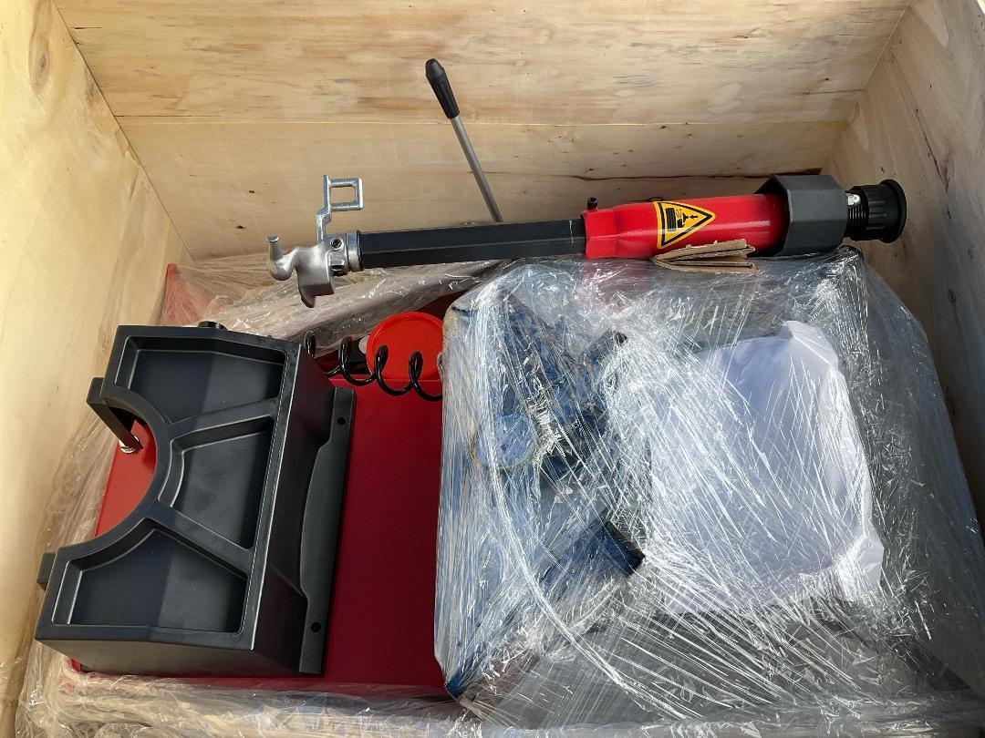 Photo '9' of Commercial Car Tyre Changer *NEW*