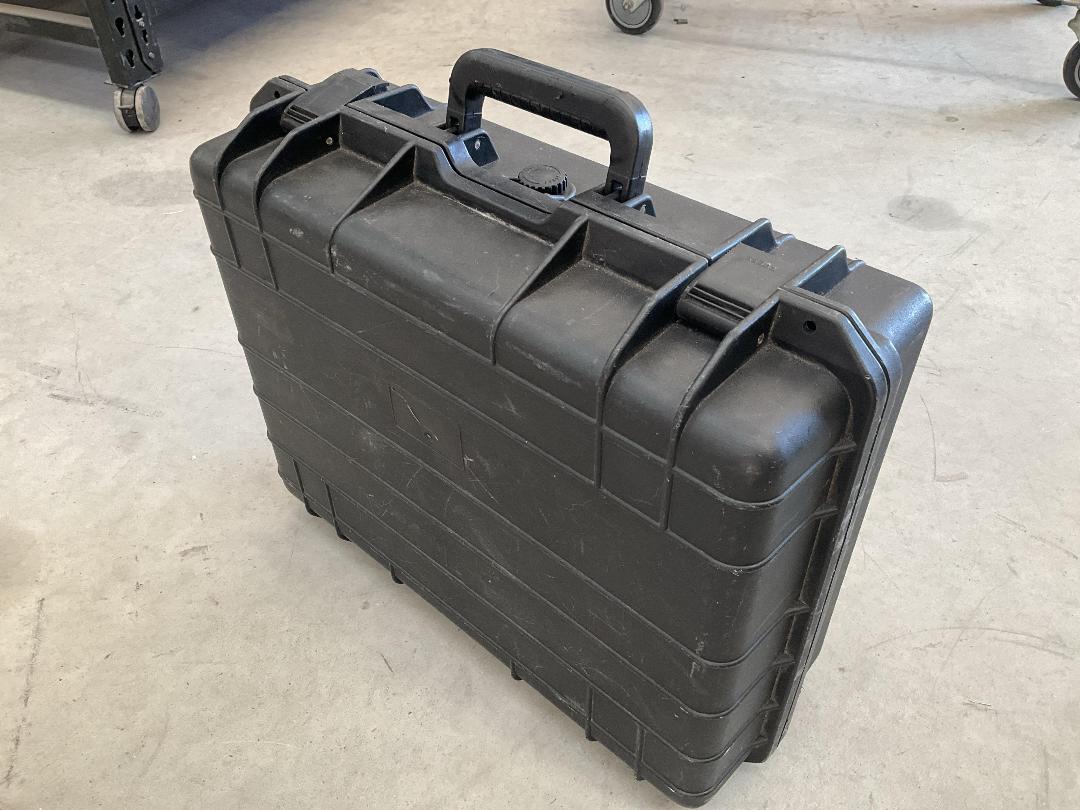 Photo '6' of Black Hard Case - 490 x 380 x 20 cm