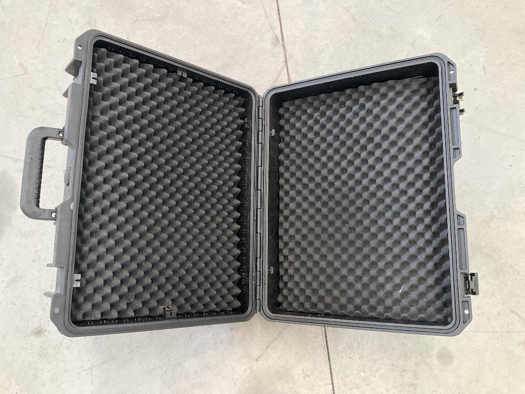 Photo '2' of Black Hard Case - 490 x 380 x 20 cm