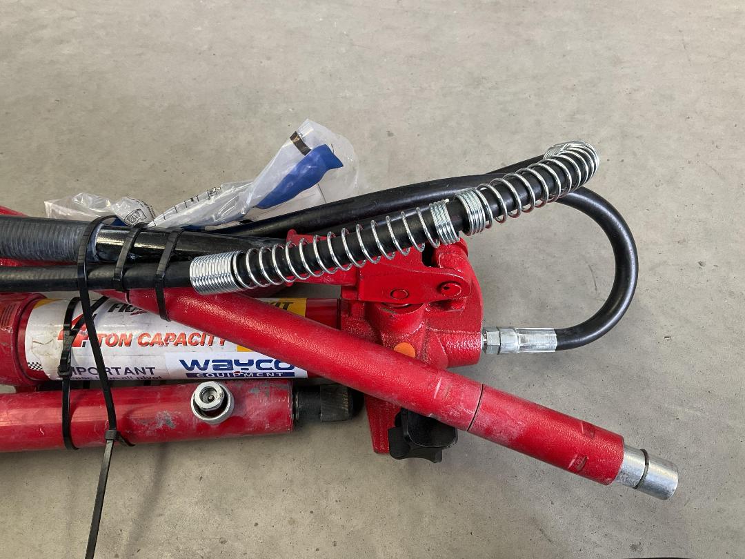 Photo '5' of Hydraulic Body Frame Repair Kit Photo '5' of Hydraulic Body Frame Repair Kit