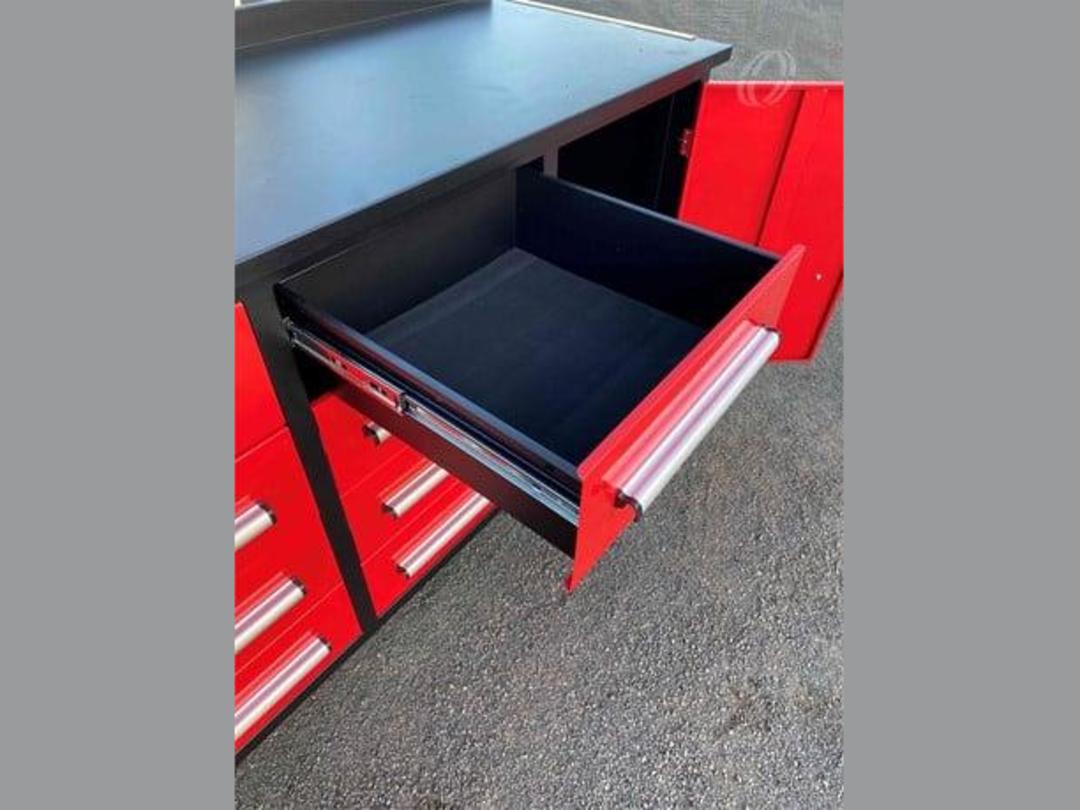 Photo '5' of Workbench on Castors - 12 Draw / 2 Storage Cupboards - 10FT *NEW* Photo '5' of Workbench on Castors - 12 Draw / 2 Storage Cupboards - 10FT *NEW*
