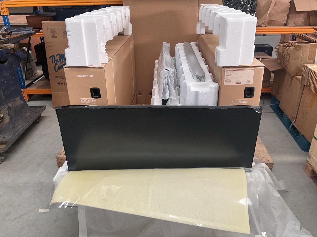 Photo '13' of 5x Samsung - 55" VHC-R LED Video Wall Smart Signage FHD *Unused*