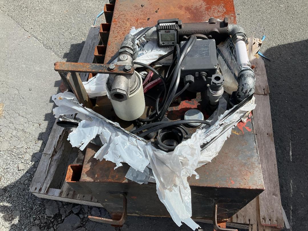 Photo '5' of Axillary Fuel Tank