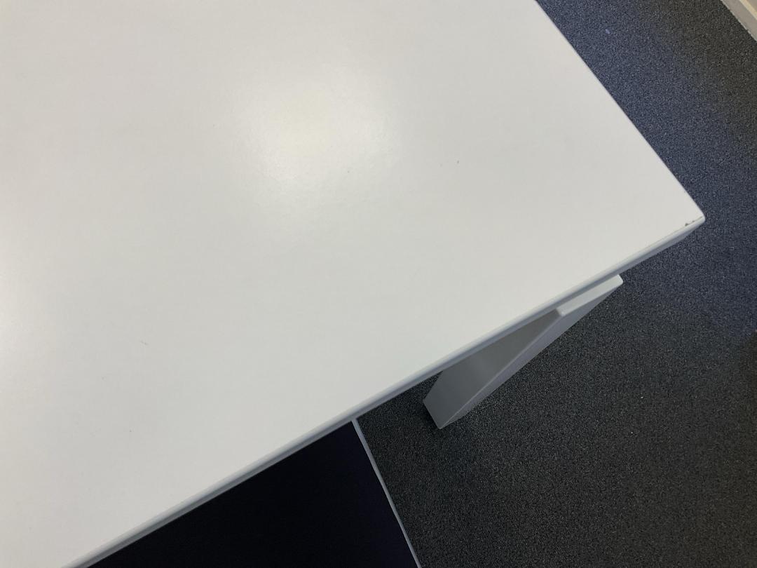 Photo '4' of Angela's desk Photo '4' of Angela's desk