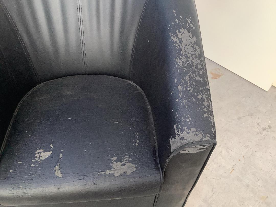 Photo '5' of Black arm chair Photo '5' of Black arm chair