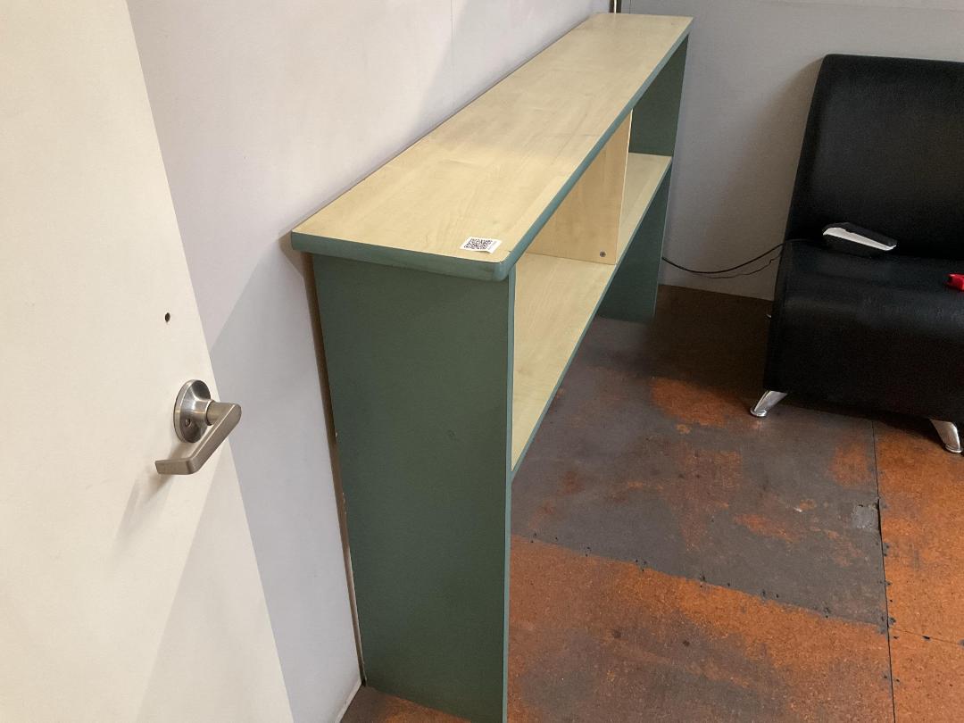 Photo '4' of Display shelf