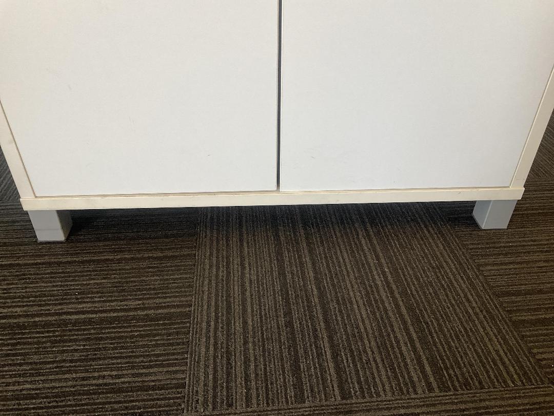 Photo '6' of White office Cupboard