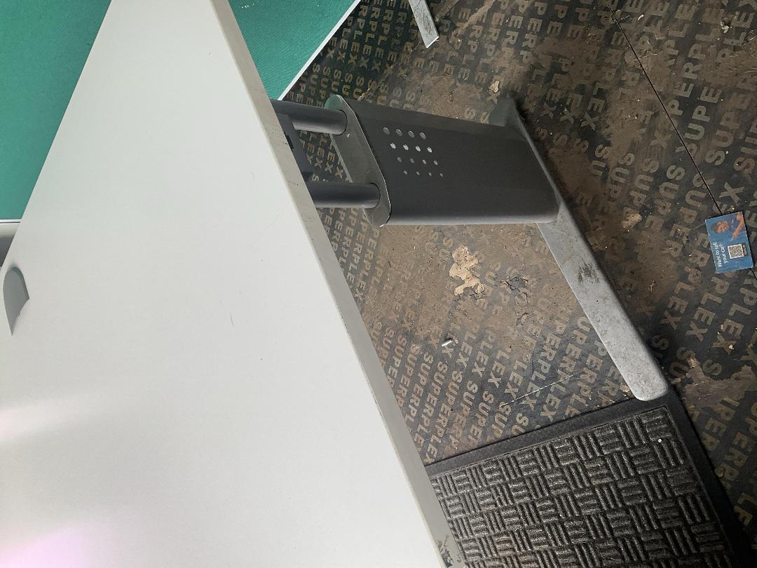 Photo '2' of Large Office Desk Photo '2' of Large Office Desk