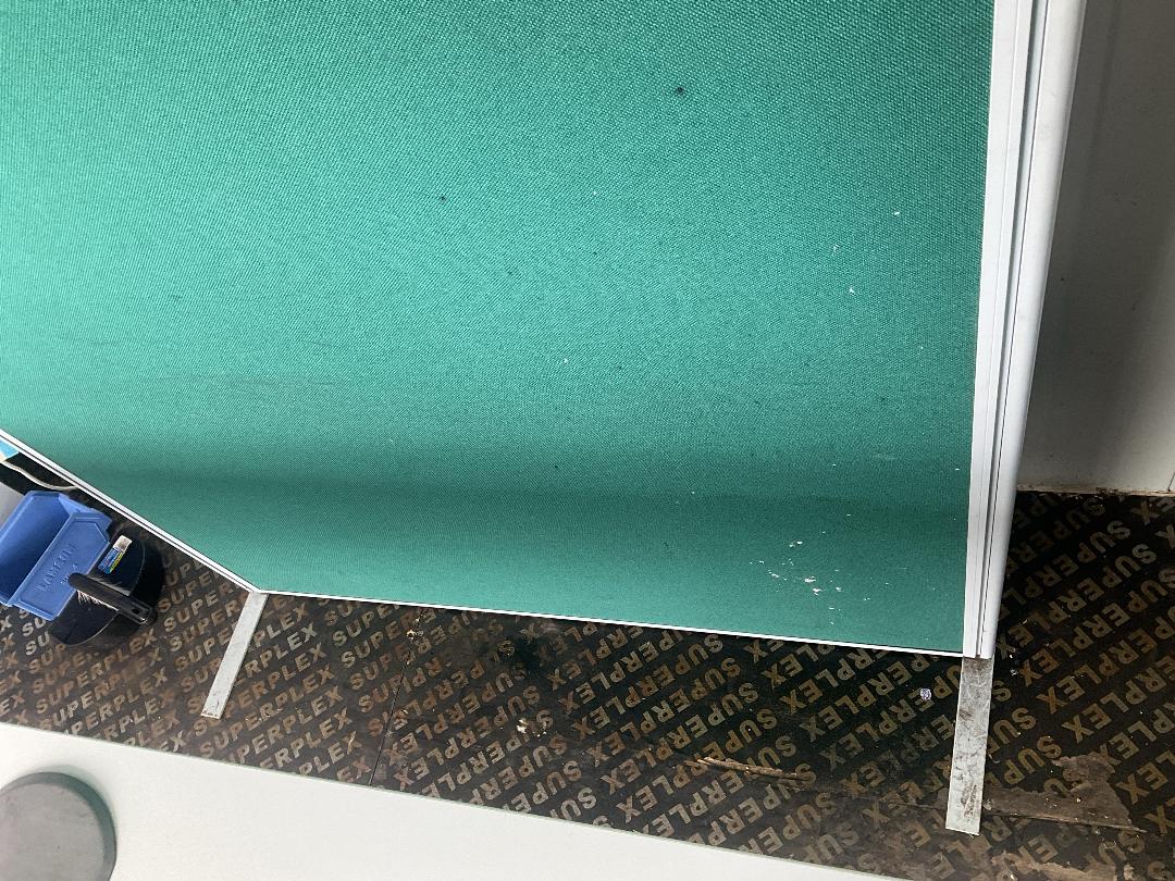 Photo '2' of Office Partition - green Photo '2' of Office Partition - green