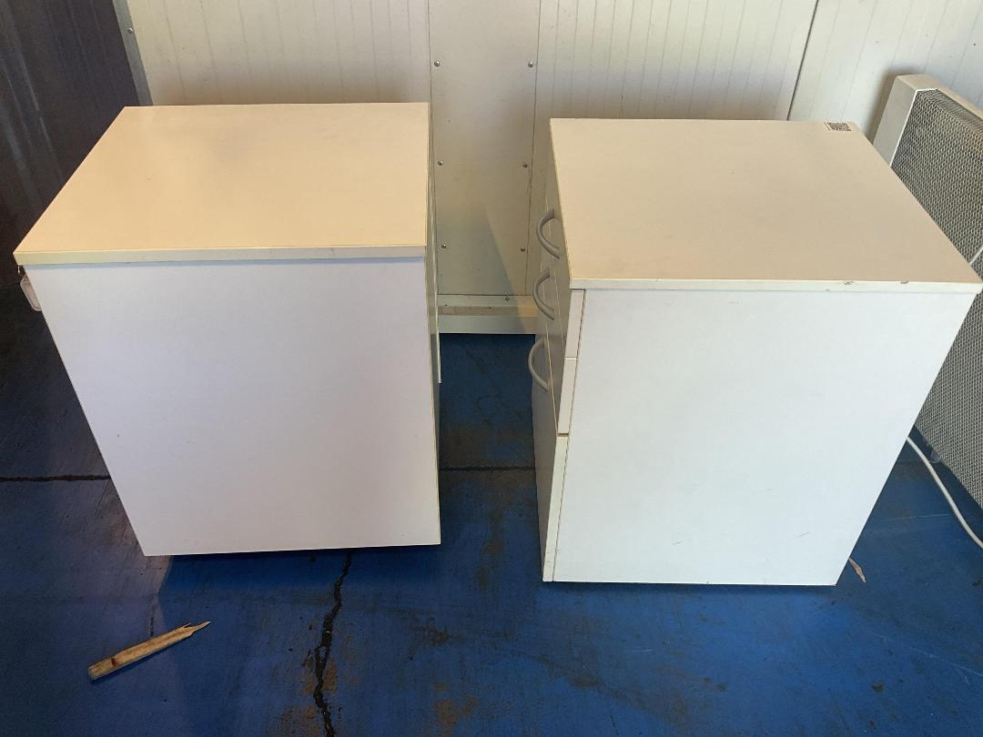 Photo '8' of 2x 3 Drawer Cabinents Photo '8' of 2x 3 Drawer Cabinents