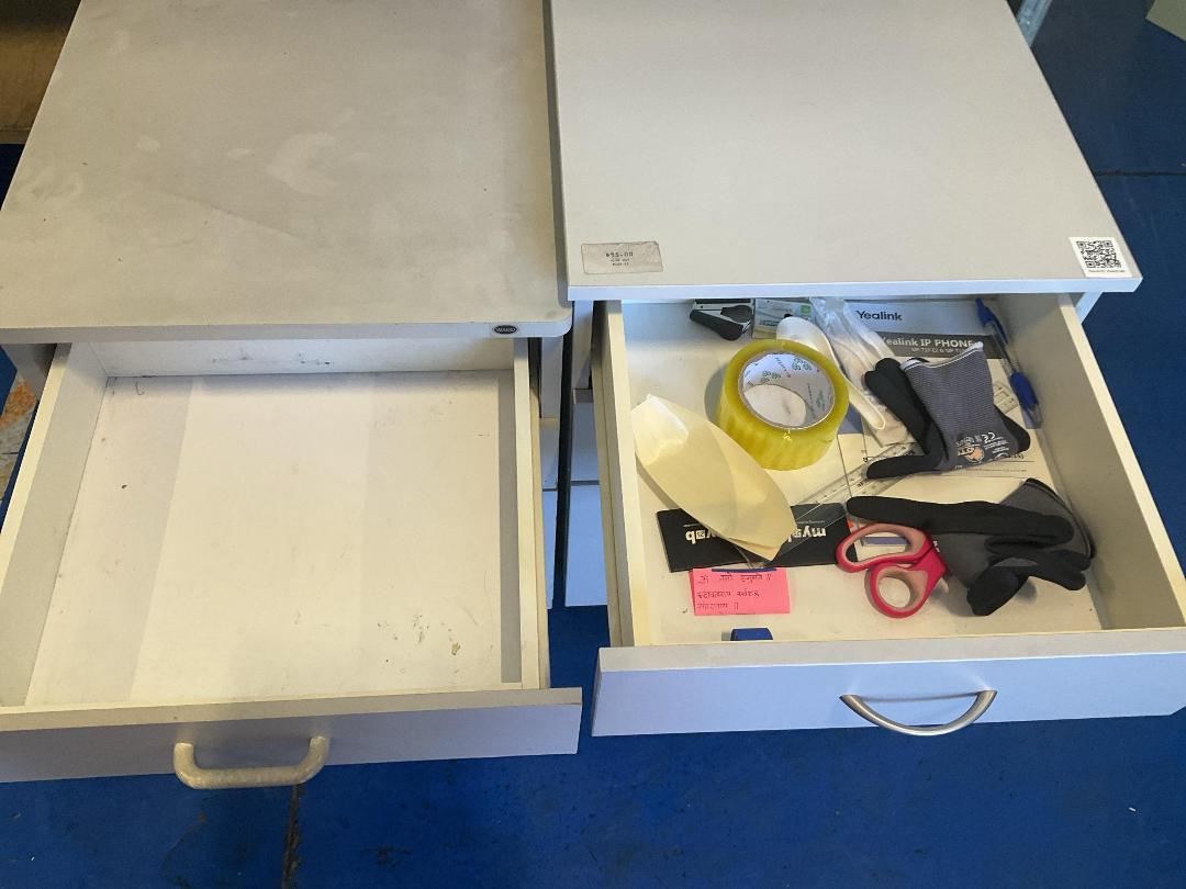 Photo '2' of 2x 3 Drawer Cabinents Photo '2' of 2x 3 Drawer Cabinents