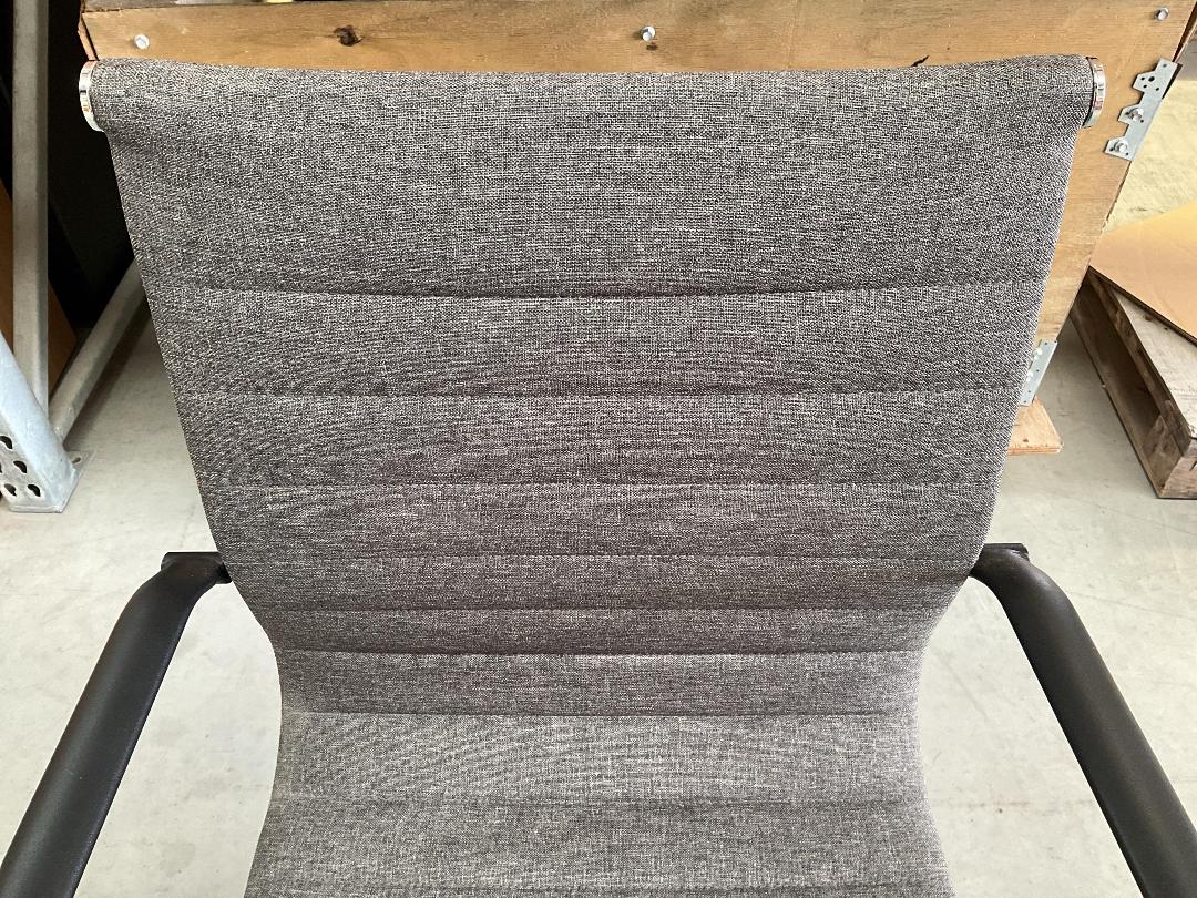 Photo '8' of Grey/Black Coloured Office Chair