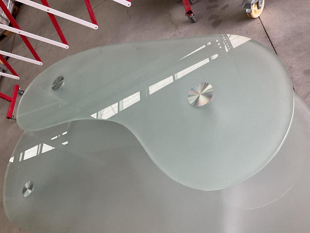 Photo '16' of Glass-Like Desk with Metal-Like Legs Photo '16' of Glass-Like Desk with Metal-Like Legs