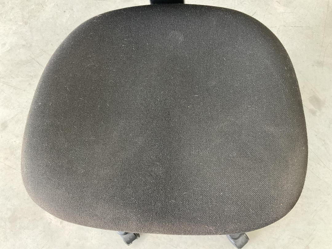 Photo '2' of Black Coloured Office Chair Photo '2' of Black Coloured Office Chair