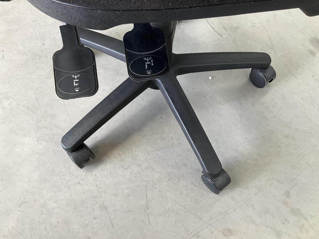 Photo '13' of Black Coloured Office Chair Photo '13' of Black Coloured Office Chair