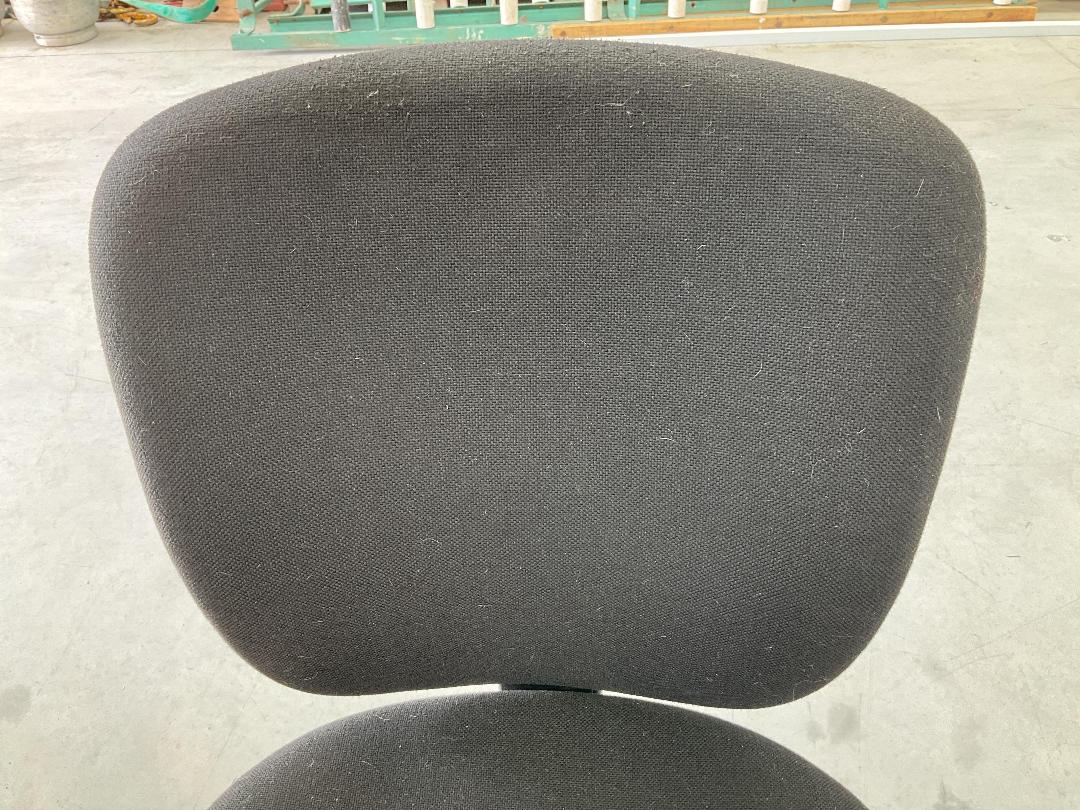 Photo '5' of Black Coloured Office Chair Photo '5' of Black Coloured Office Chair