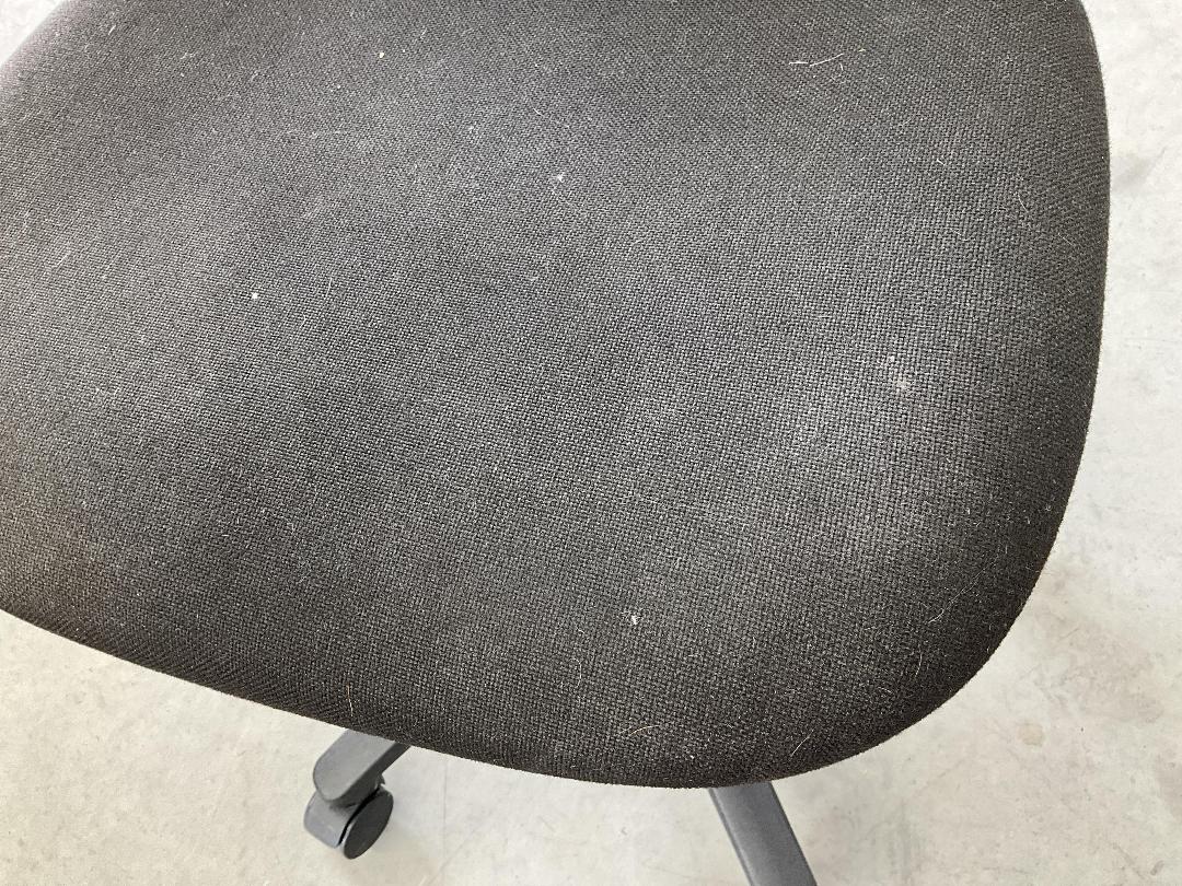 Photo '3' of Black Coloured Office Chair Photo '3' of Black Coloured Office Chair