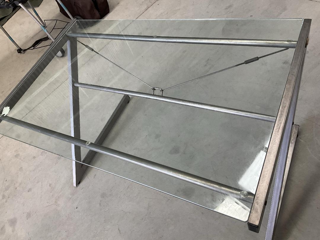 Photo '5' of Glass-Like Top with Metal-Like Legs Desk Photo '5' of Glass-Like Top with Metal-Like Legs Desk